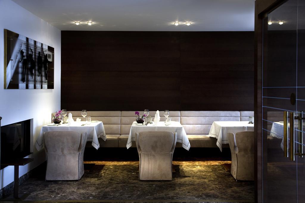 Iris Porsche Hotel & Restaurant Mondsee Buitenkant foto
