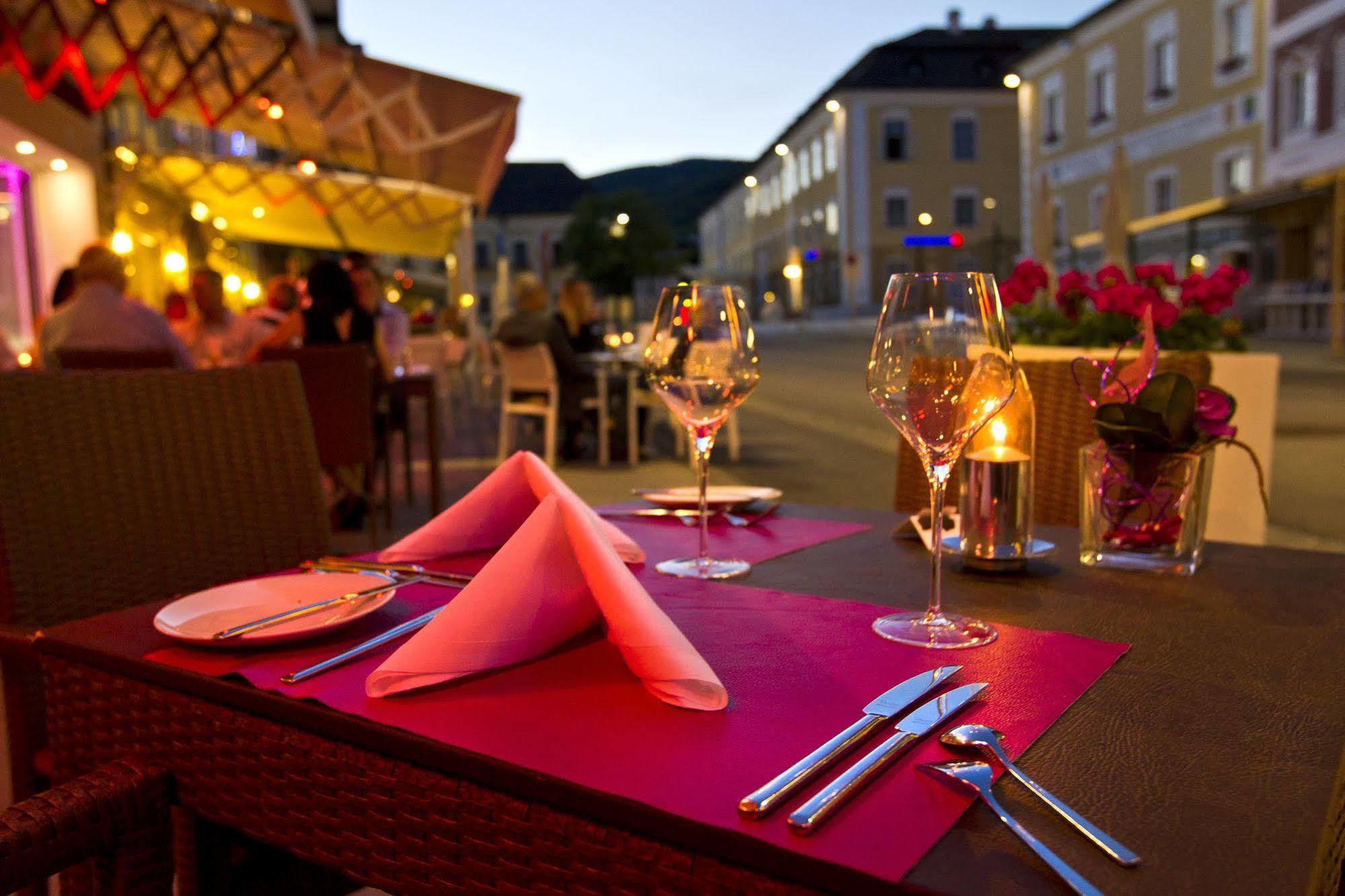 Iris Porsche Hotel & Restaurant Mondsee Buitenkant foto
